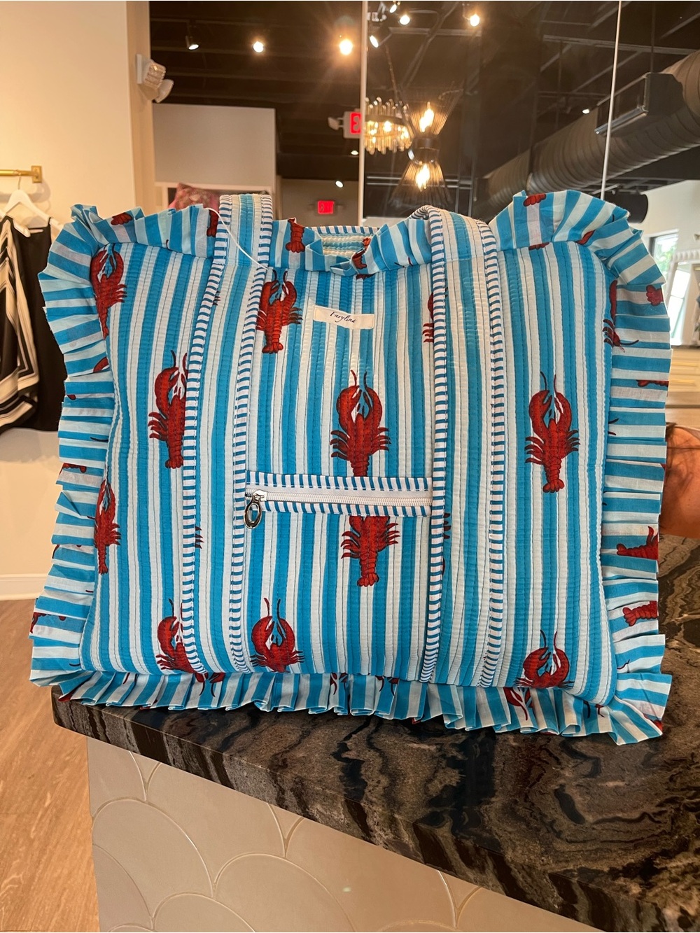 FARYLINA
JANE QUILTED TOTE | Lobster